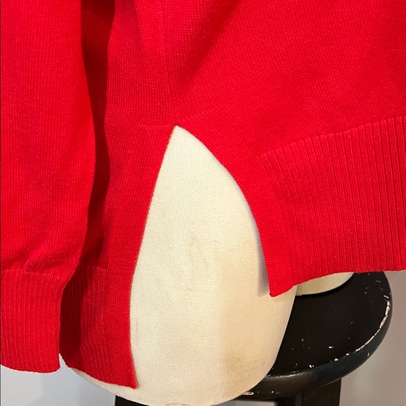 Heart Sleeve Sweater V-Neck HighLow hem SideSlits in Vibrant Red - Picture 6 of 11